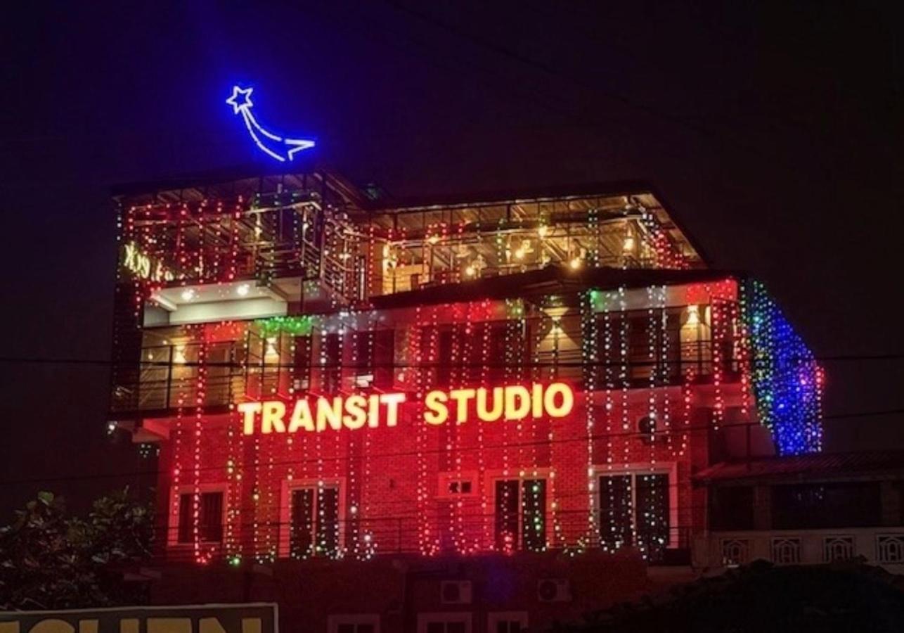 Transit Apartment